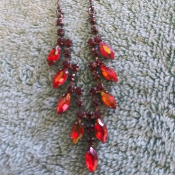 VTG Necklace, Bracelet & Earrings - Picture 4 of 5